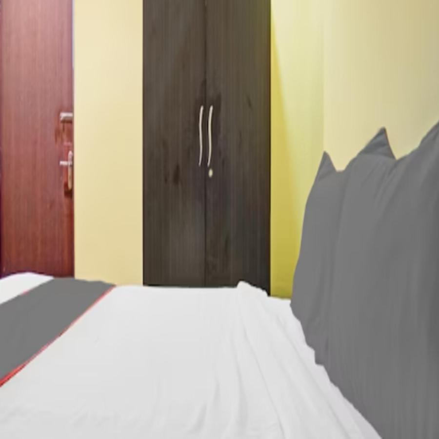 Carnival Hotel 푸네 외부 사진