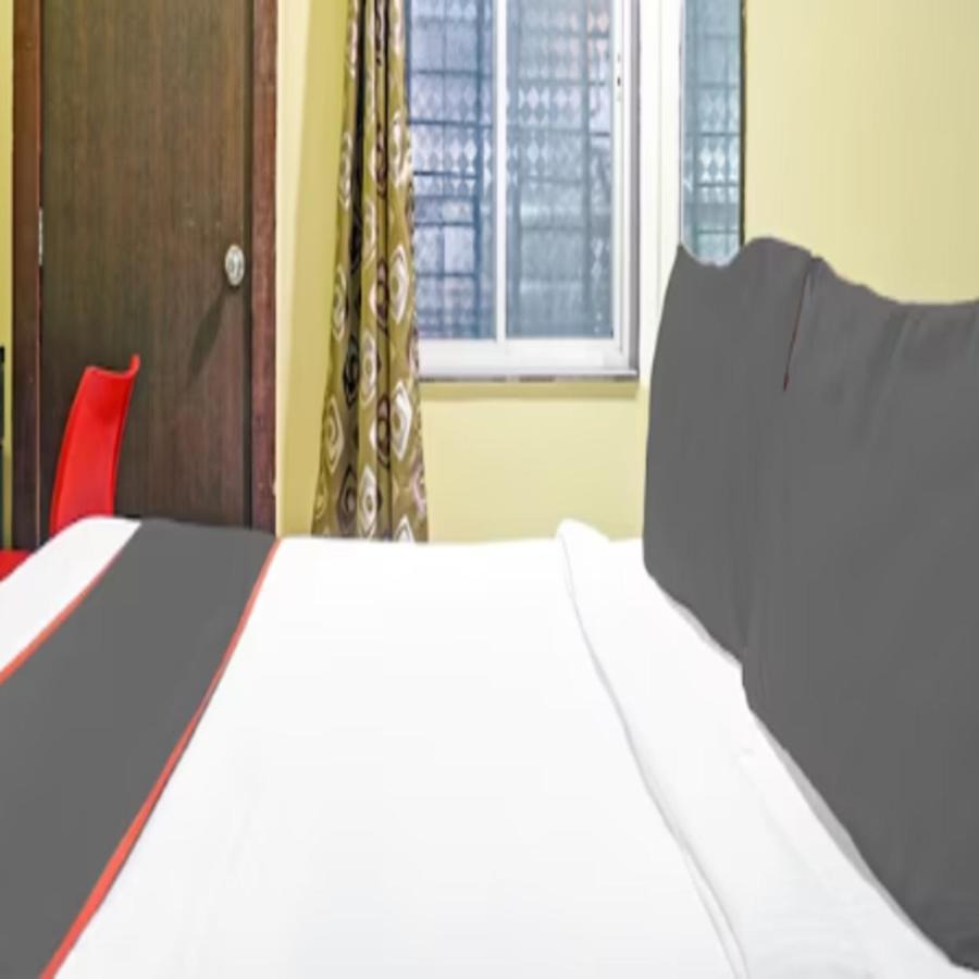 Carnival Hotel 푸네 외부 사진